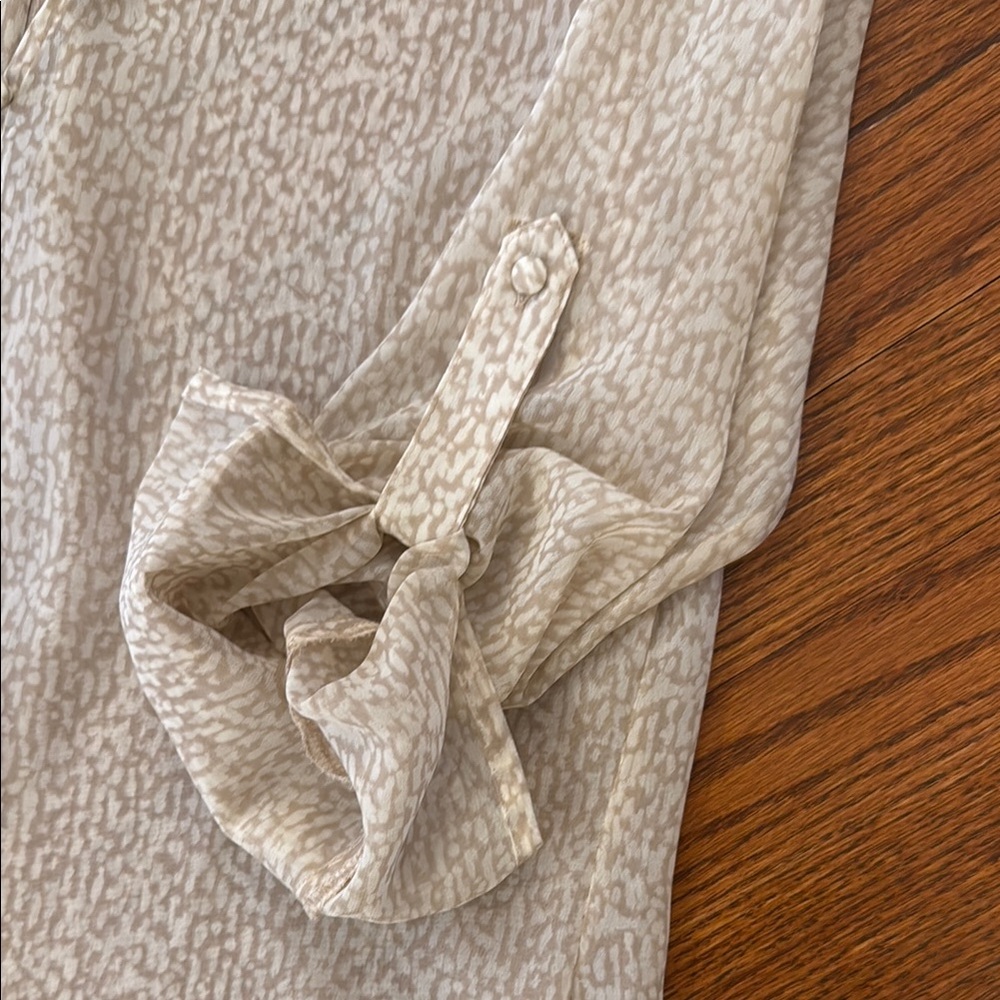 Express Cream Button-Up Blouse - Picture 2 of 4